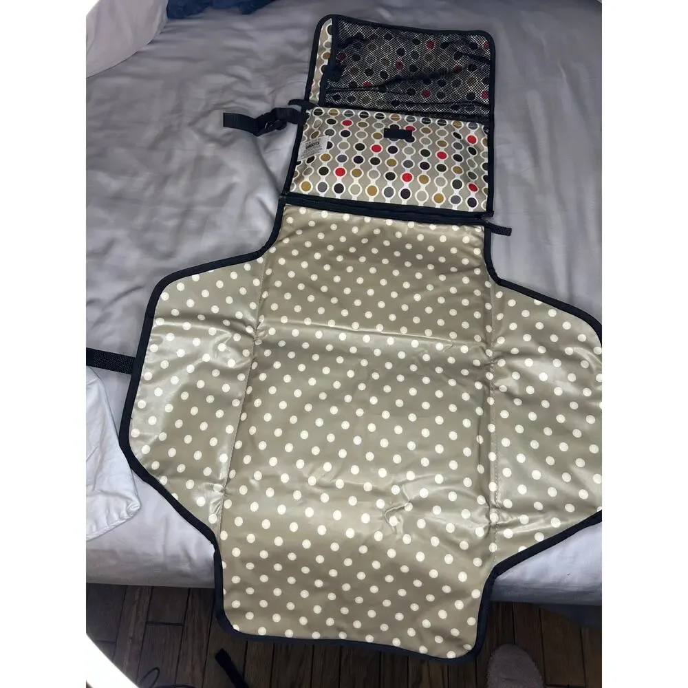 skip Hop diaper  pronto changing pad clutch
